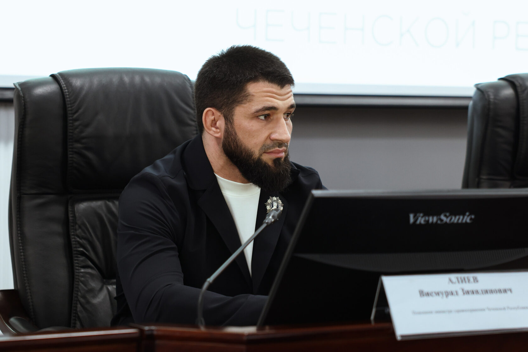 Висмурад Алиев