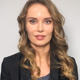 Наталья Попова