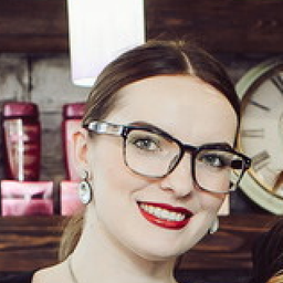 Екатерина Головачева