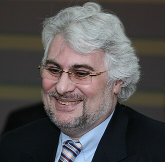 Сергей Саркисов
