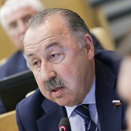 Валерий Газзаев