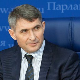 Олег Николаев
