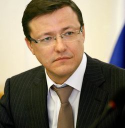 Дмитрий Азаров
